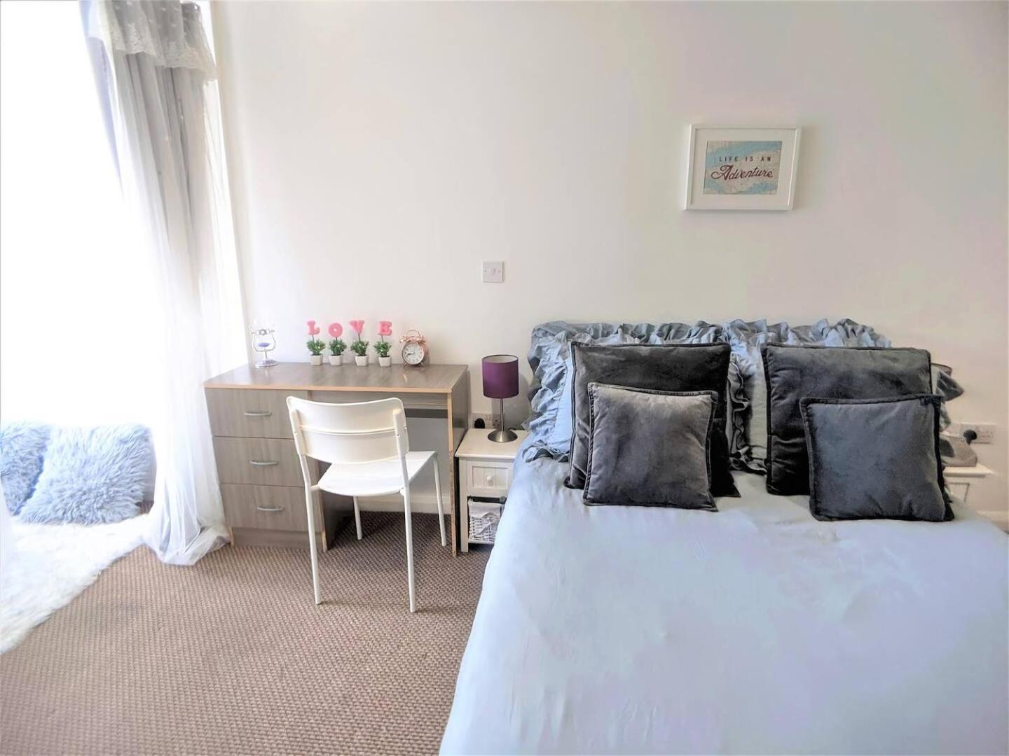 Lovely Guest Rooms In City Centre Liverpool Esterno foto
