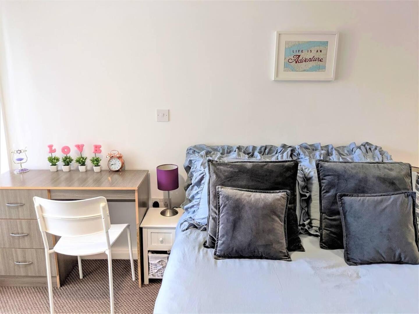 Lovely Guest Rooms In City Centre Liverpool Esterno foto